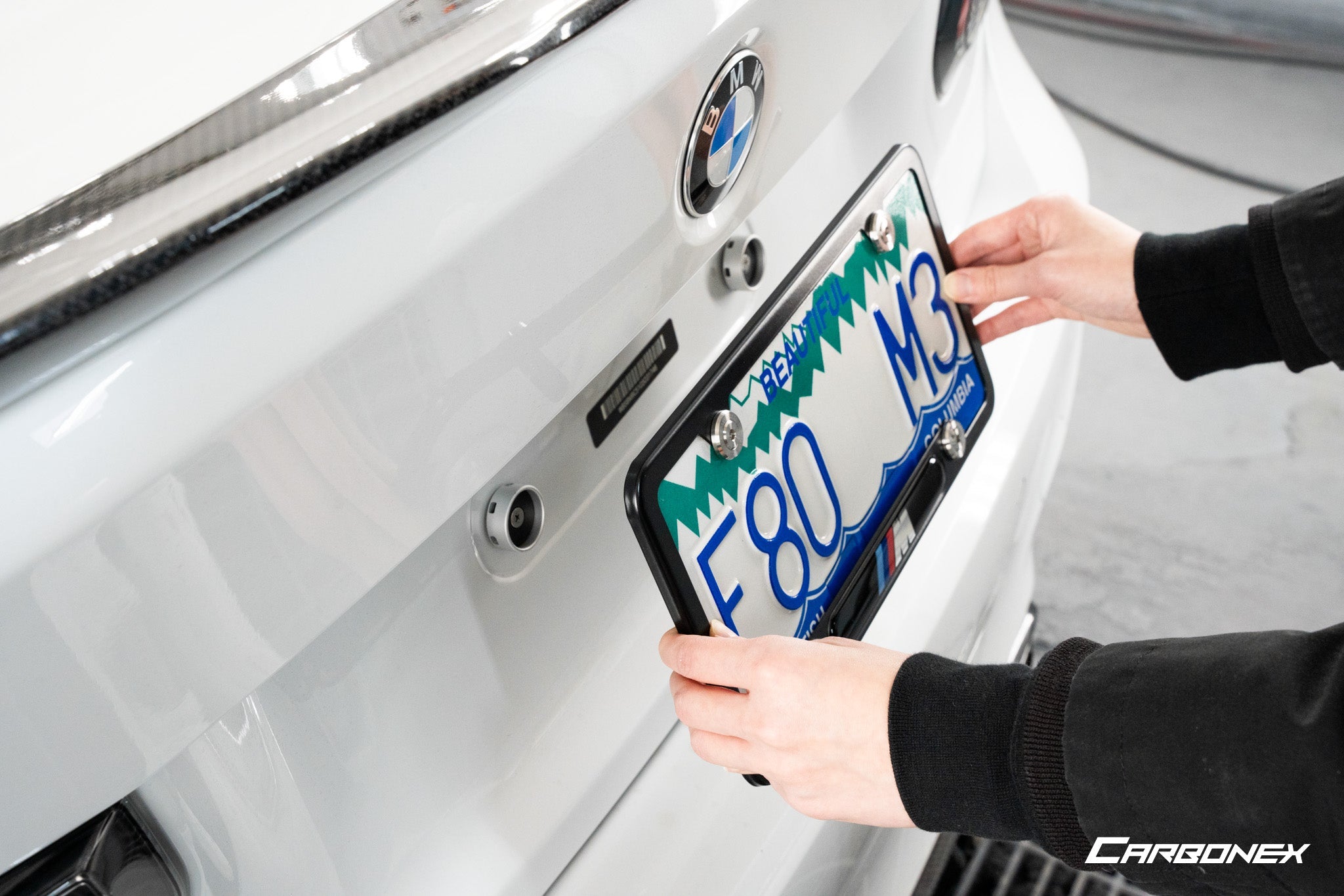 BMW Magnetic Rear License Plate Mount Kit - North America