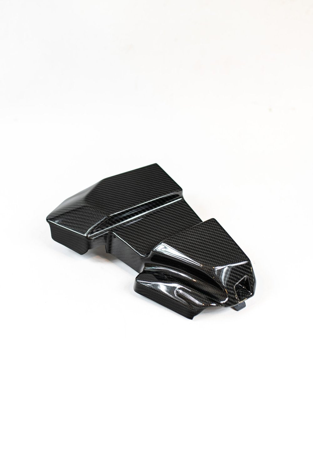 G8X Dry Carbon DME/ECU Replacement Cover